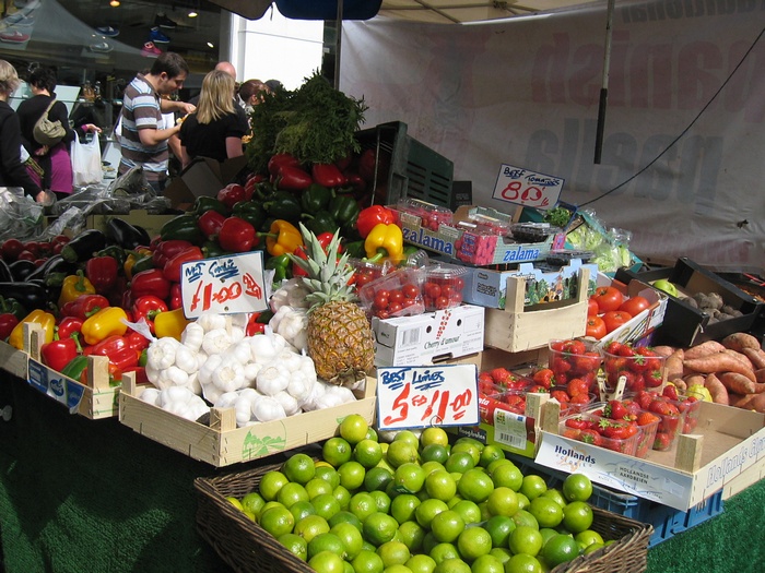 fruits Portobello market