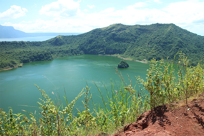 philippines volcan taal