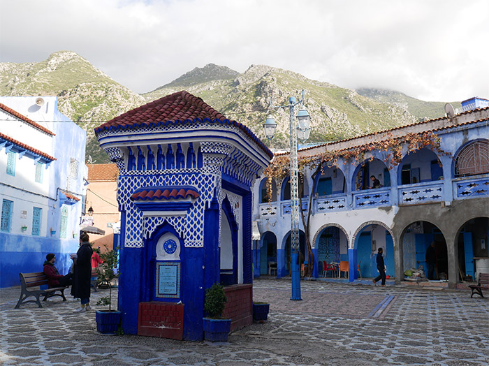 chefchaouen maroc fontaine publique