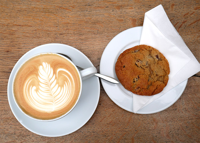 latte art batignolles dose cafe