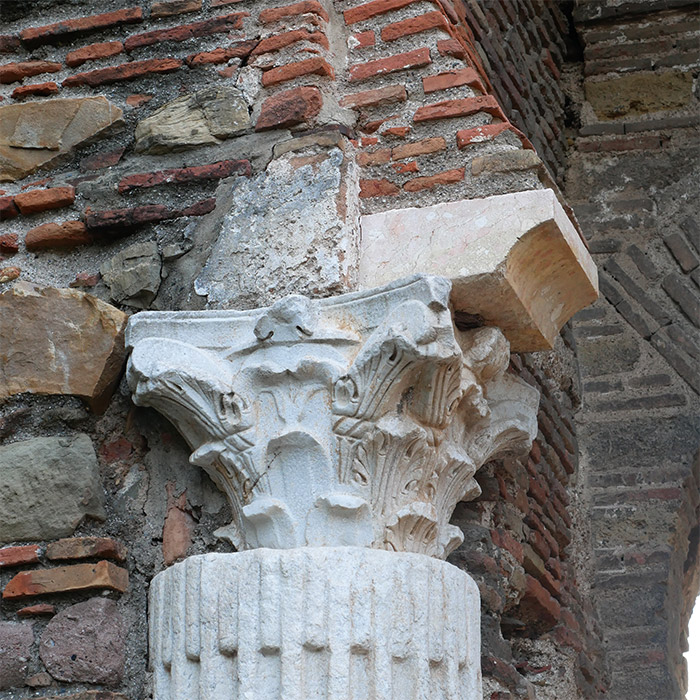 malaga alcazaba colonne romaine