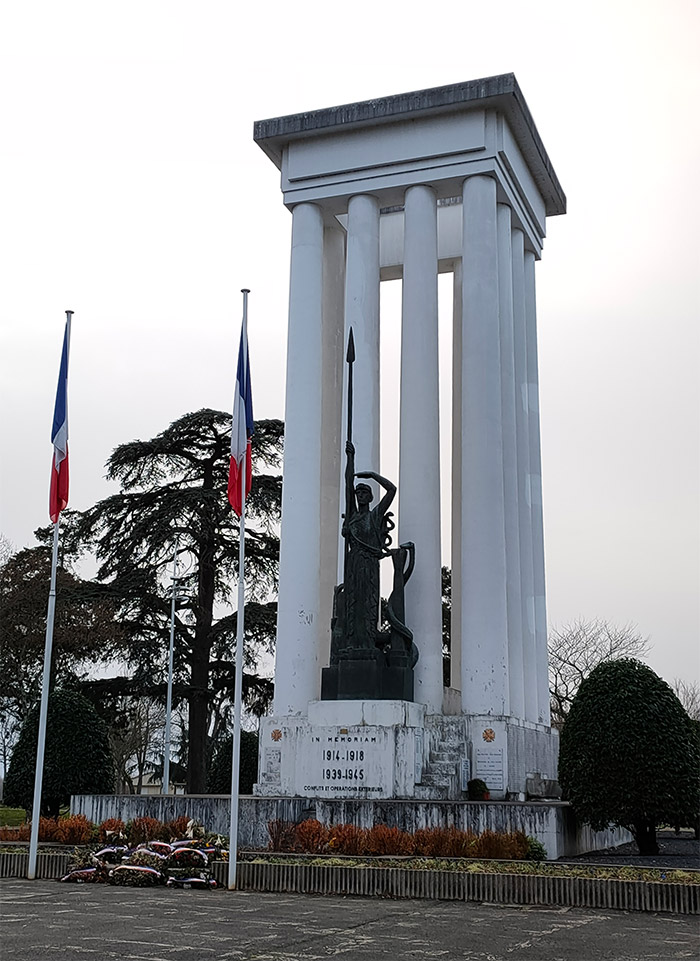 montauban monument morts cours foucault