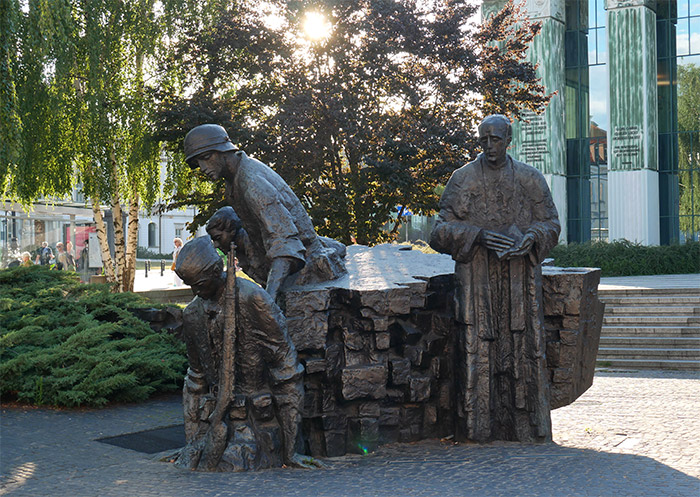varsovie monument insurrection