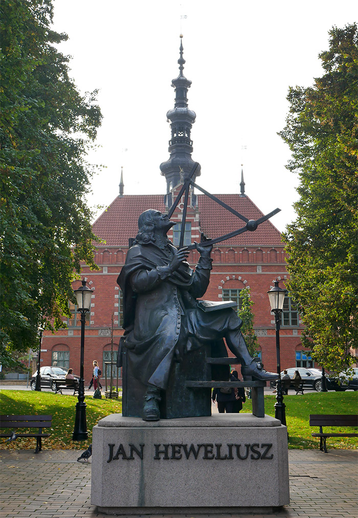 astronome hevelius gdansk statue