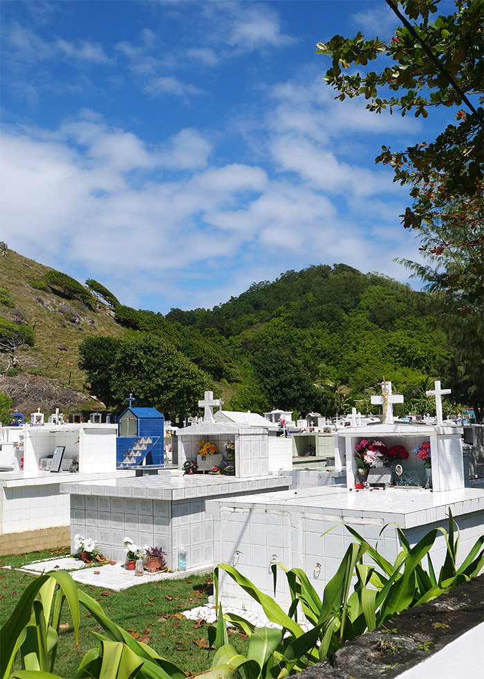 terre de haut cimetière marin guadeloupe
