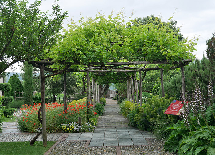 rocca di angera jardins italie