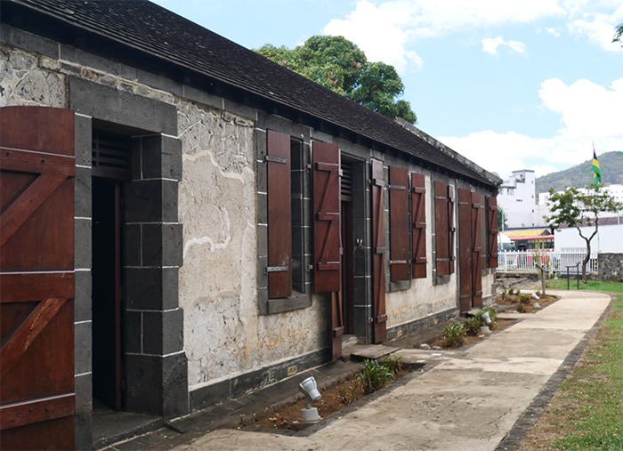 centre immigration port louis maurice