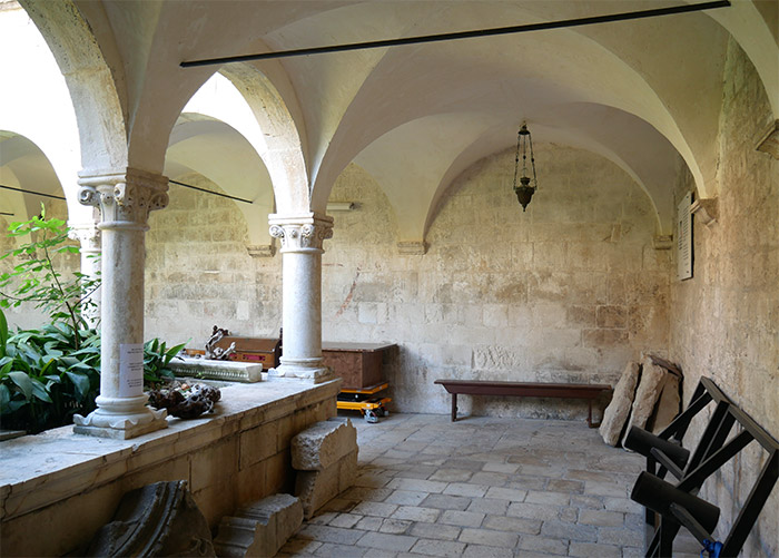cloître trogir saint dominique