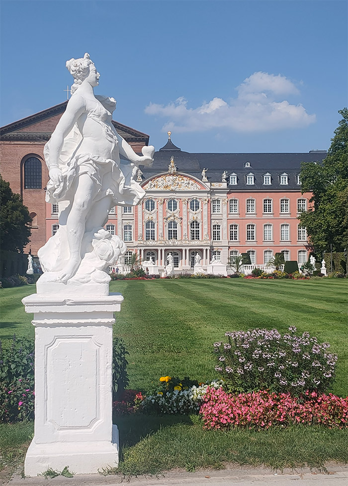 palais prince électeur trier allemagne